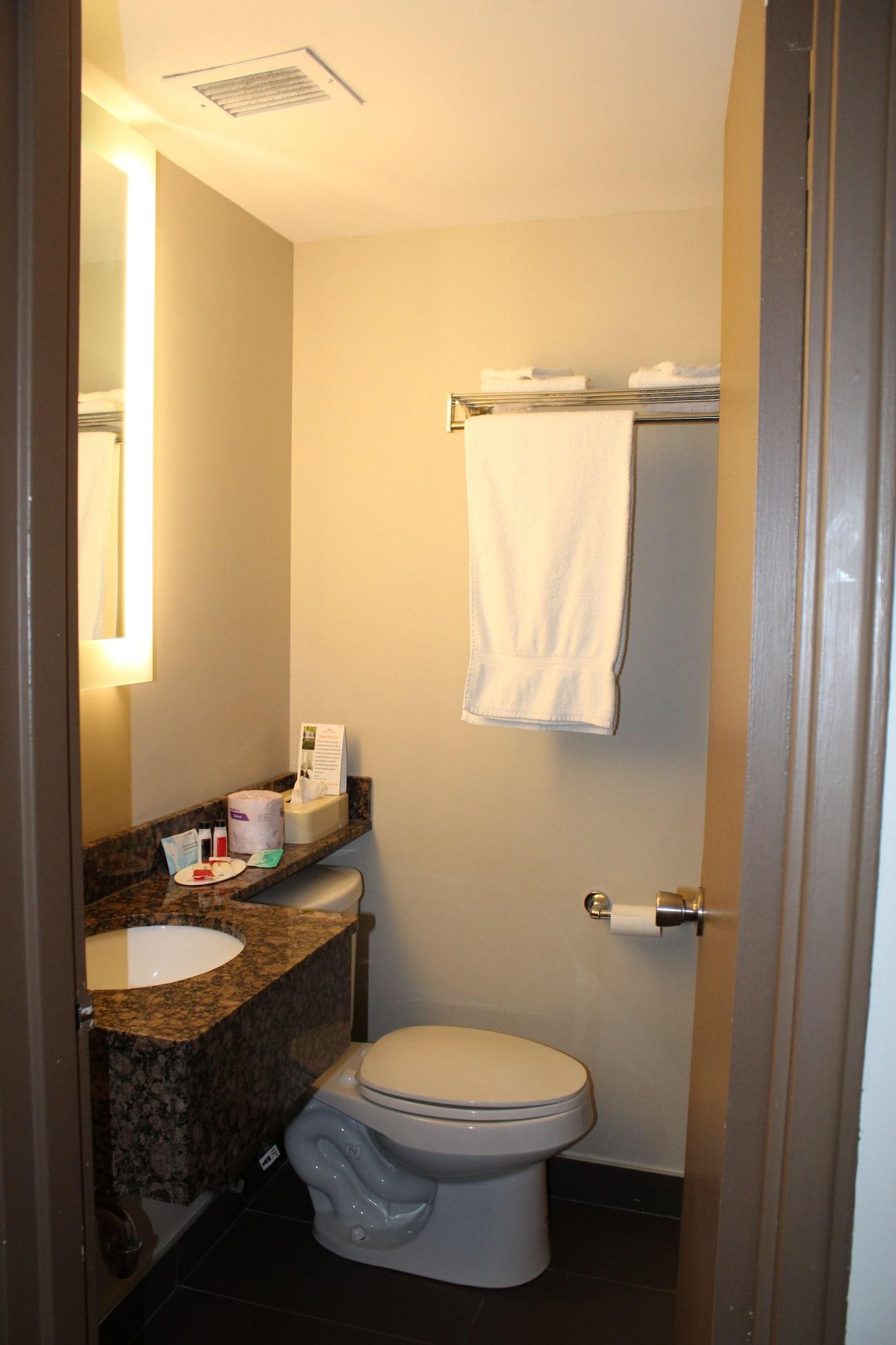 Surestay Plus By Best Western Windsor Dış mekan fotoğraf