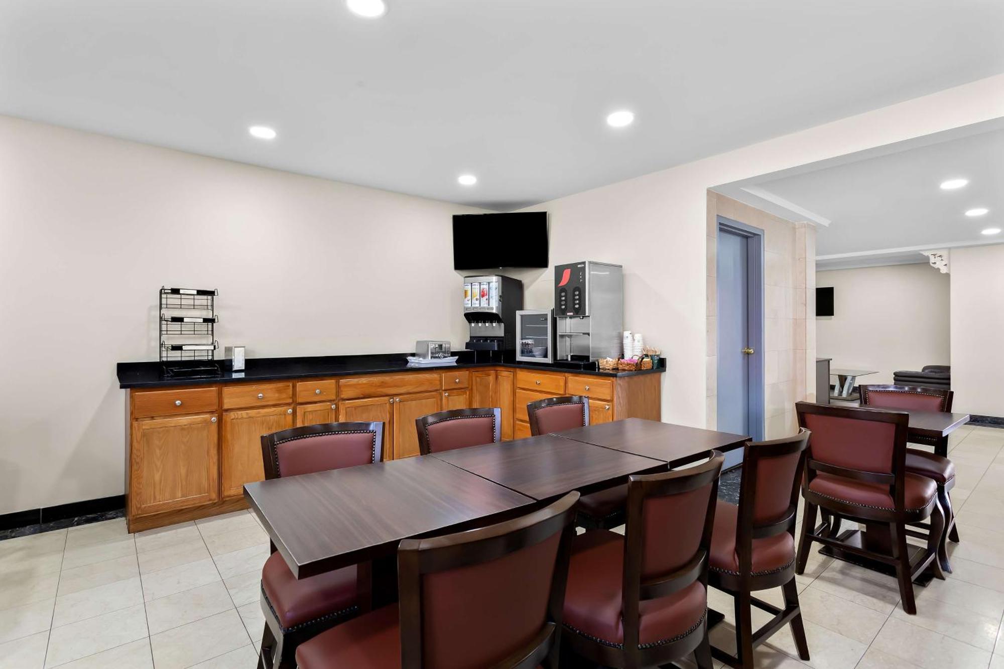 Surestay Plus By Best Western Windsor Dış mekan fotoğraf