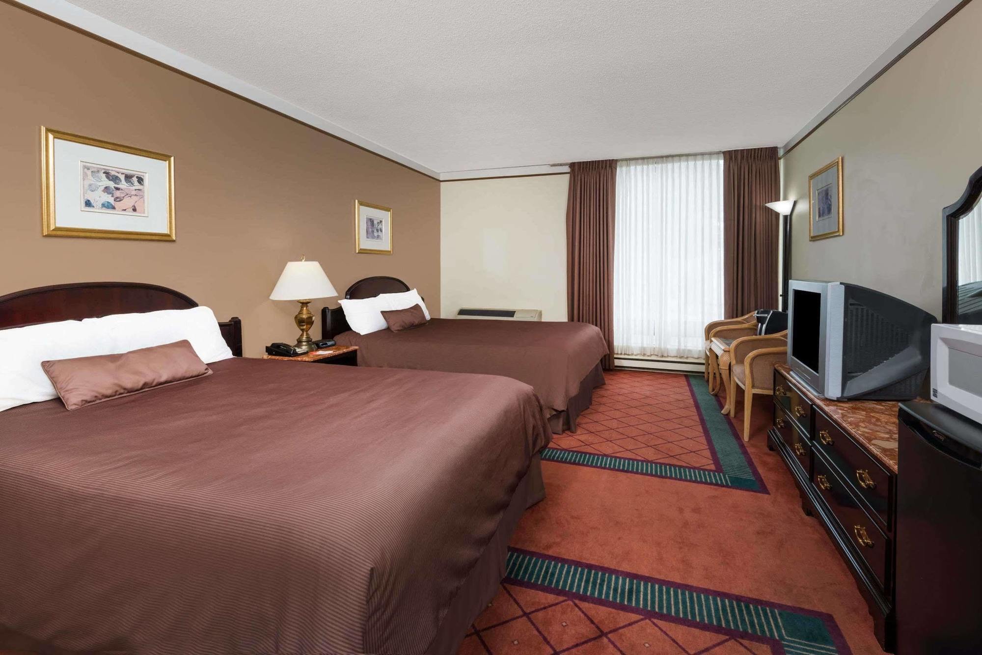 Surestay Plus By Best Western Windsor Dış mekan fotoğraf