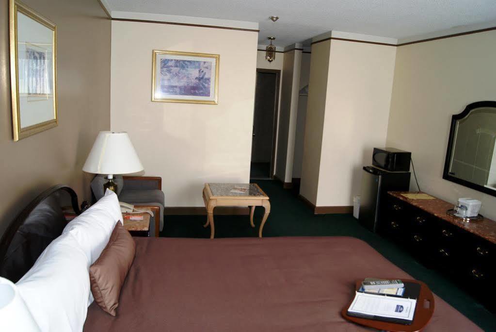Surestay Plus By Best Western Windsor Dış mekan fotoğraf